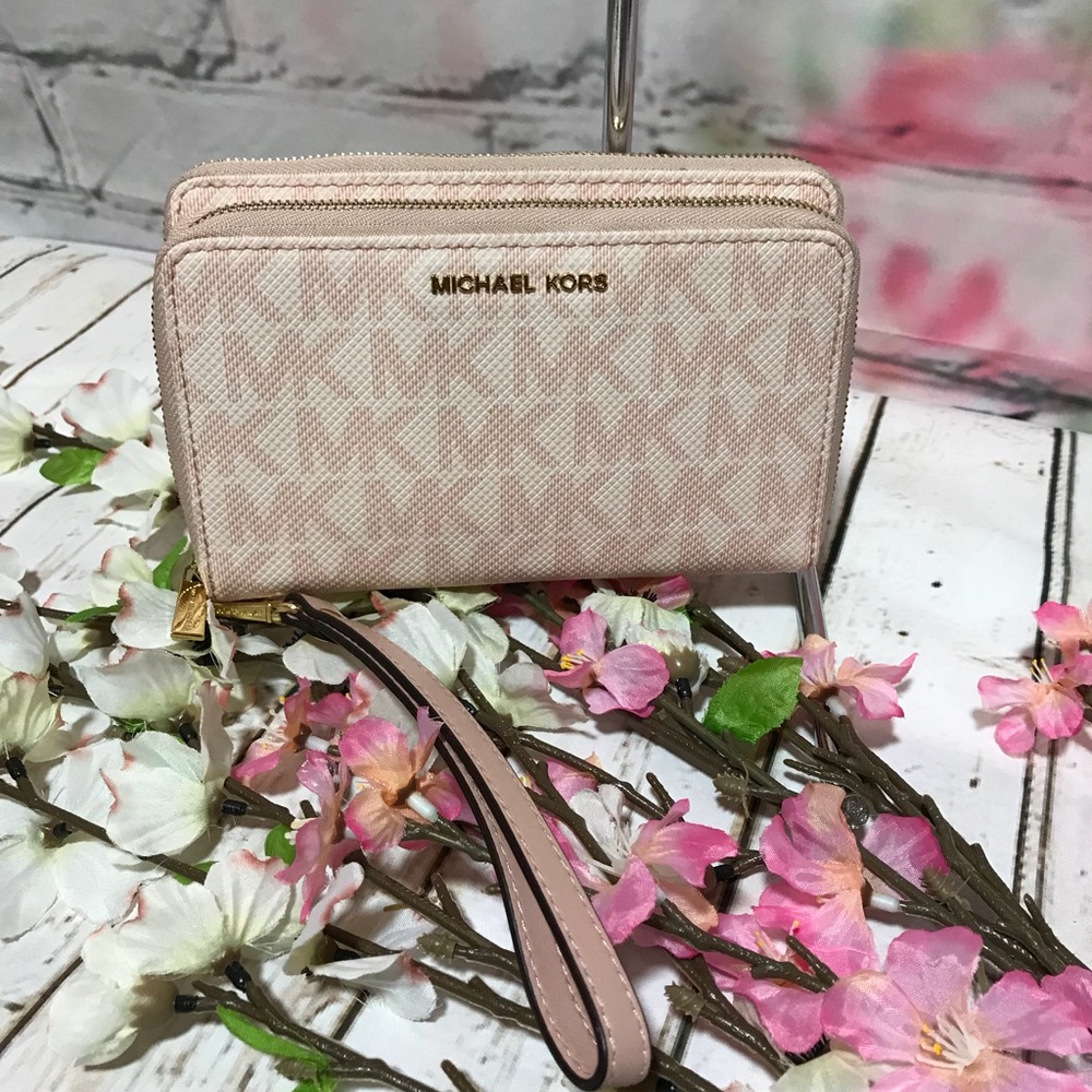 Michael Kors Adele Wristlet in Pink Signature